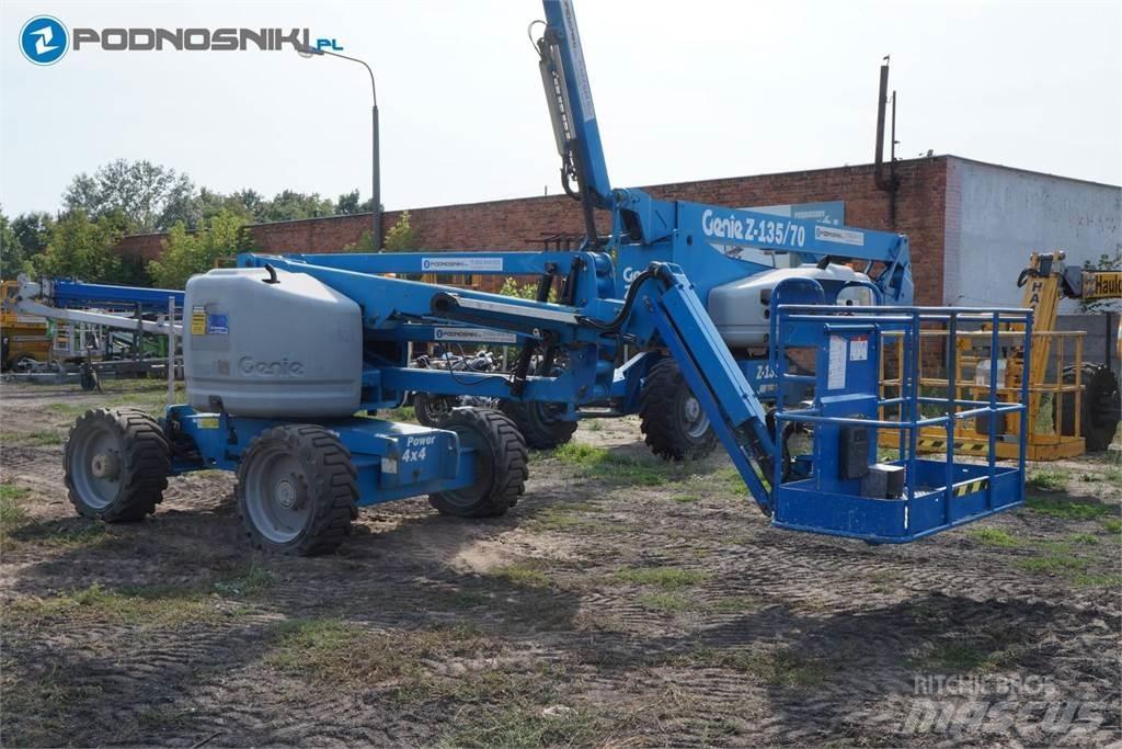 Genie Z45/25J Elevadores braços articulados