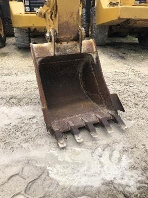 CAT 320 Escavadoras de rastos