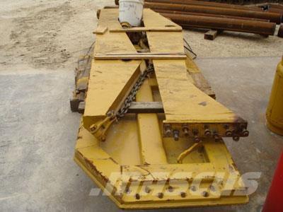 CAT 740 Tailgate Outros componentes