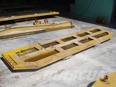 CAT 740 Tailgate Outros componentes