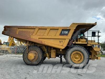 CAT 775E Camiőes dumper basculantes rígidos