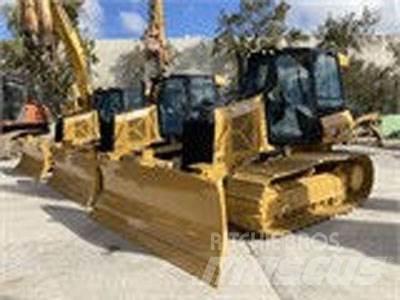 CAT D3 LGP Dozers - Tratores rastos