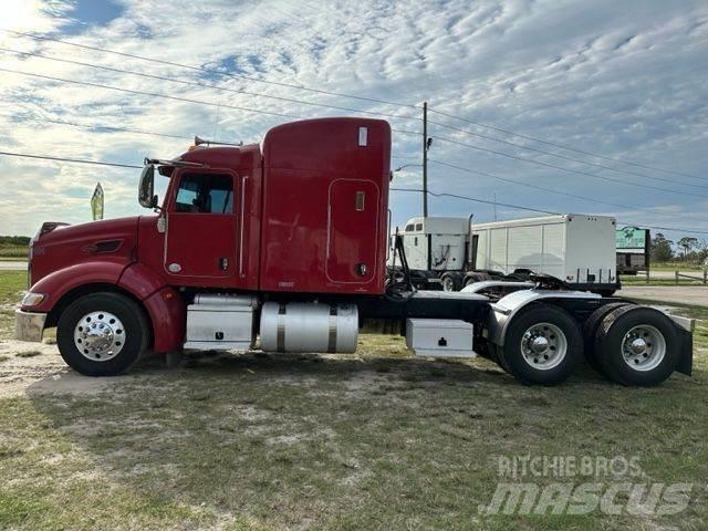 Peterbilt 384 Tractores (camiões)