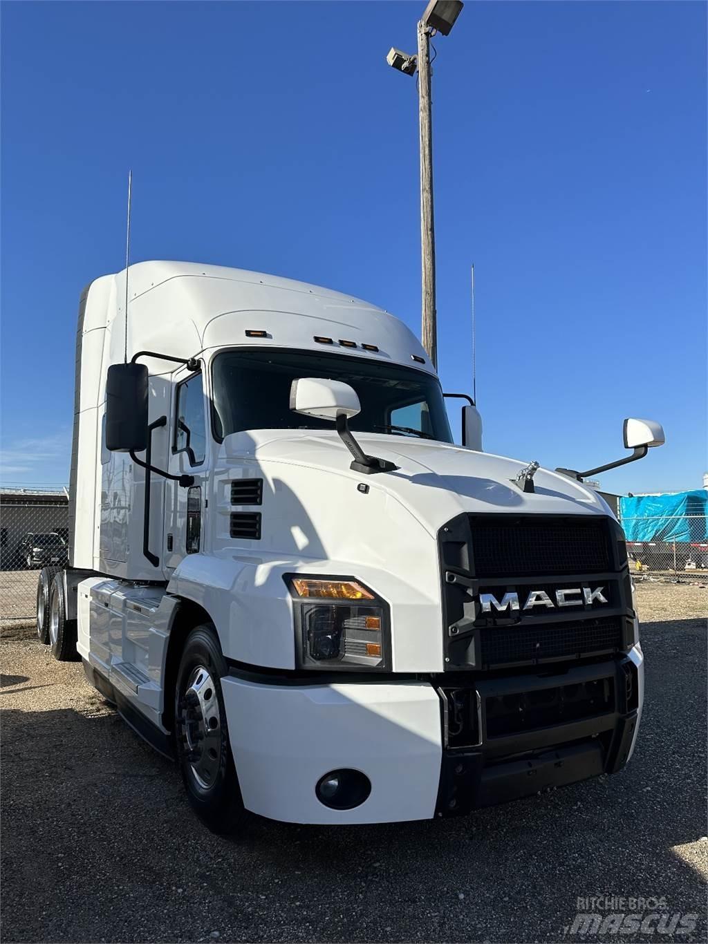 Mack ANTHEM Tractores (camiões)