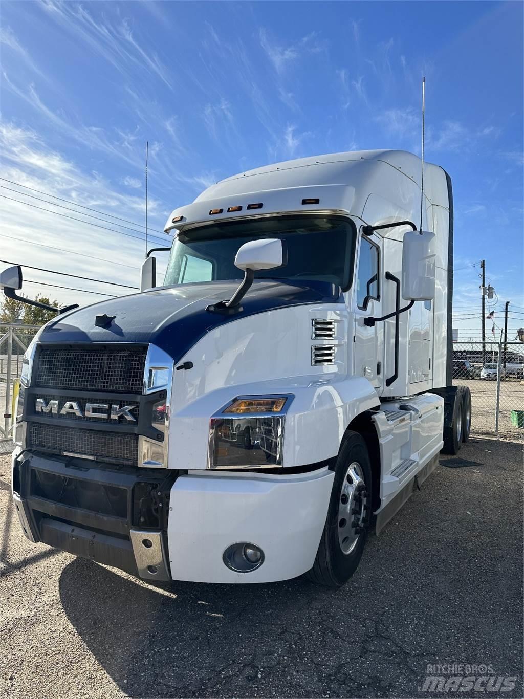 Mack ANTHEM Tractores (camiões)