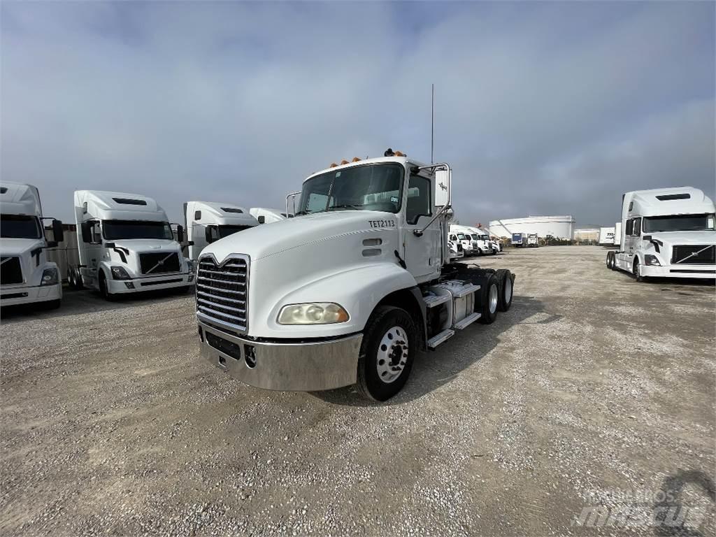 Mack CXU613 Tractores (camiões)