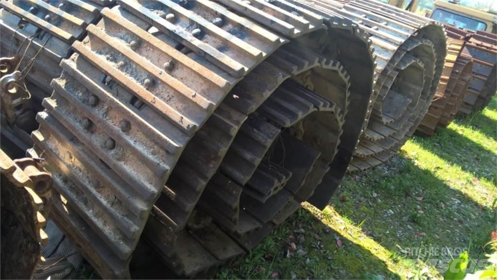 CAT 231D Rastos, correntes e material rodante