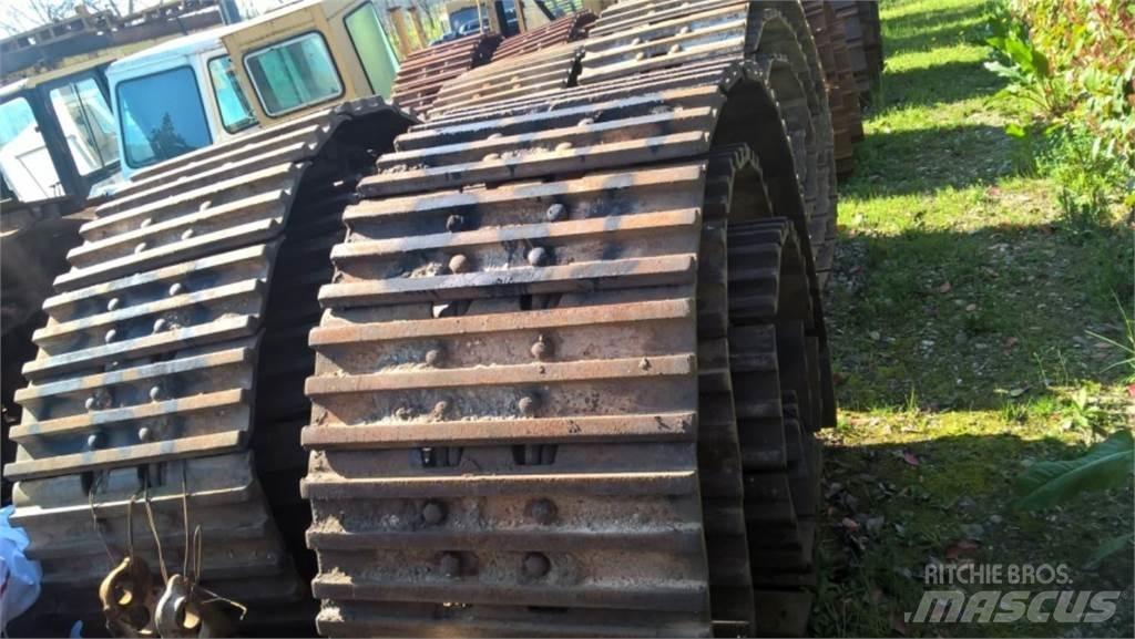 CAT 231D Rastos, correntes e material rodante