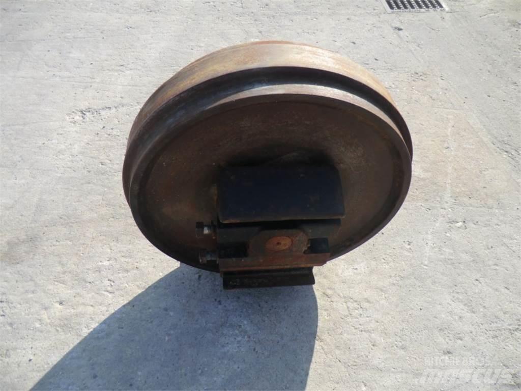 CAT 231D Rastos, correntes e material rodante