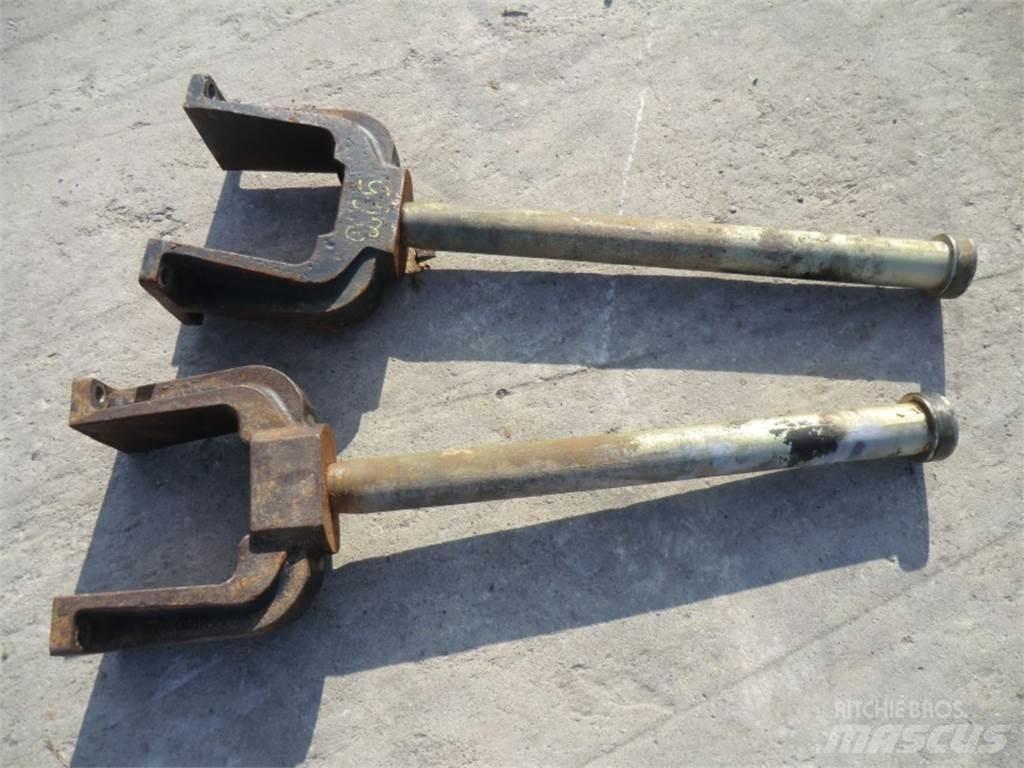 CAT 231D Rastos, correntes e material rodante