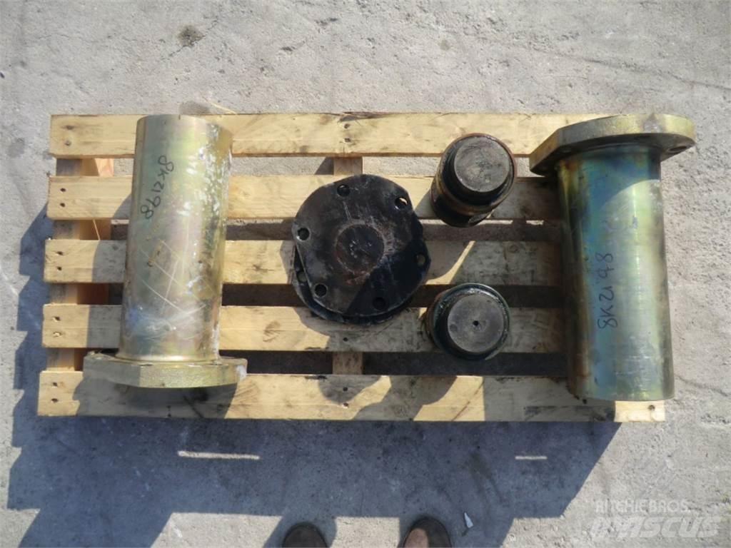 CAT 231D Rastos, correntes e material rodante