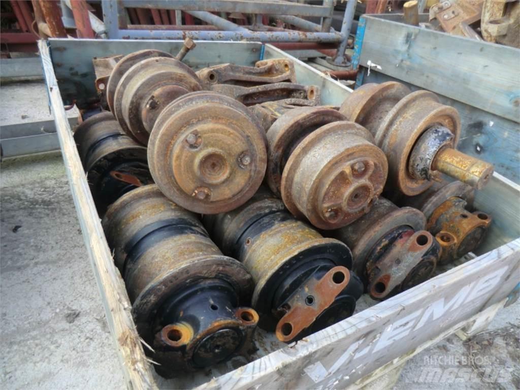 CAT 231D Rastos, correntes e material rodante