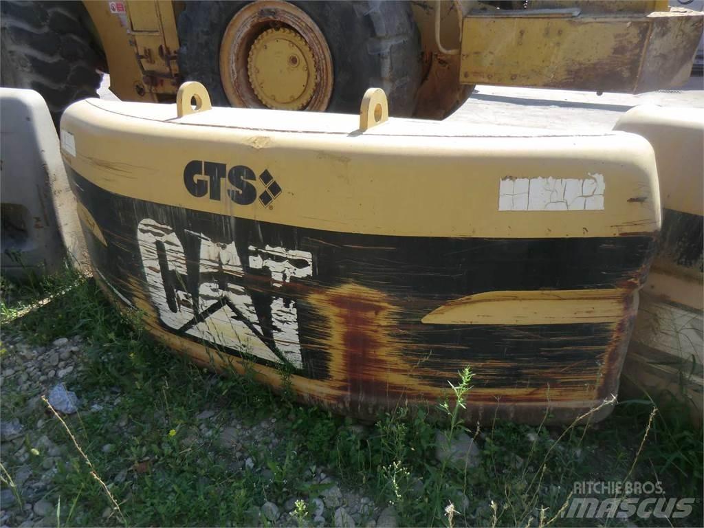 CAT 317B Chassis e suspensões
