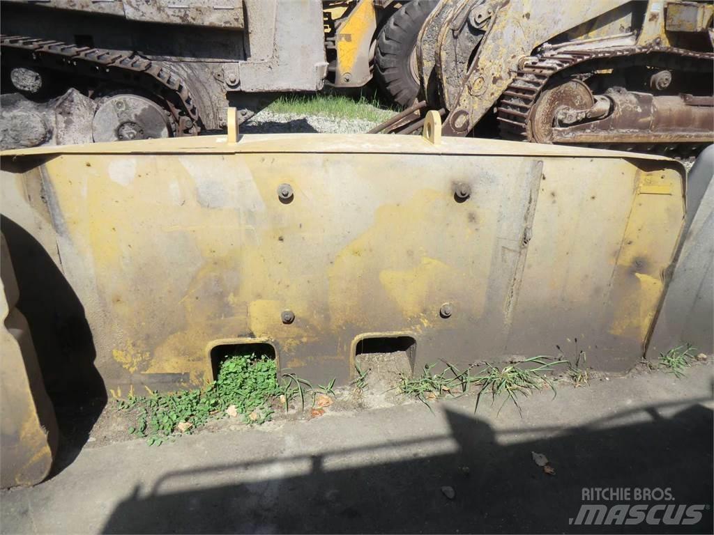 CAT 317B Chassis e suspensões
