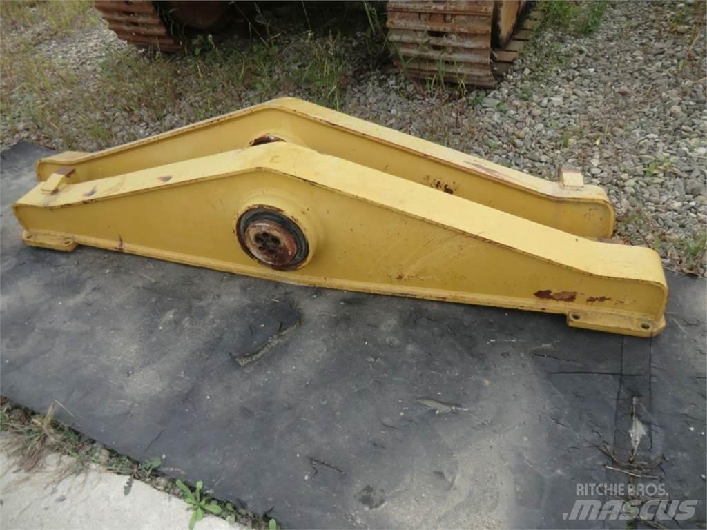 CAT 323D Chassis e suspensões