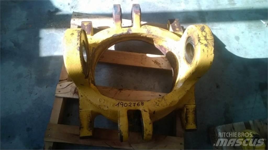 CAT 735 Chassis e suspensões