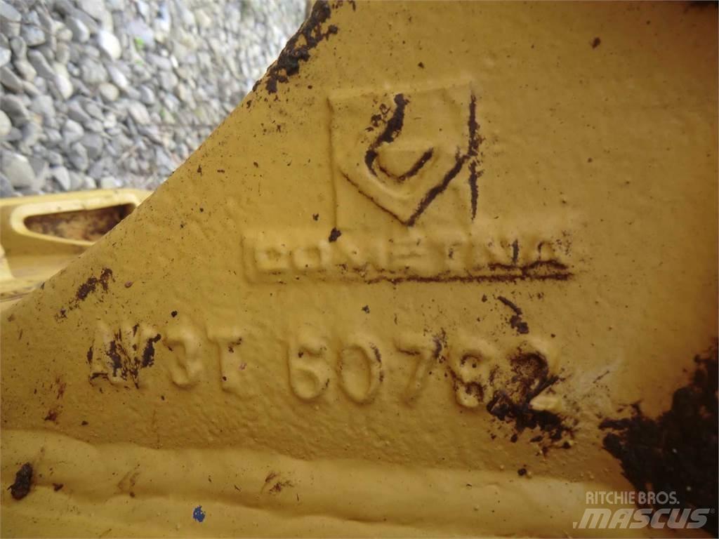 CAT 735 Chassis e suspensões