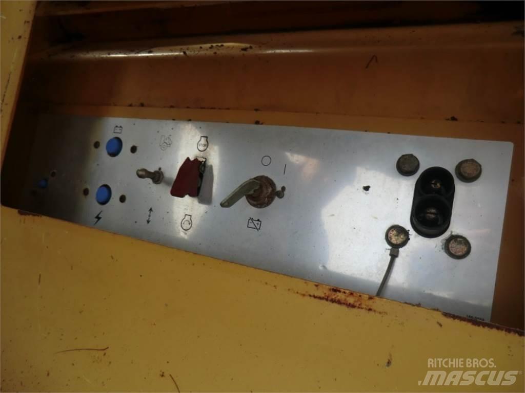 CAT 735 Chassis e suspensões