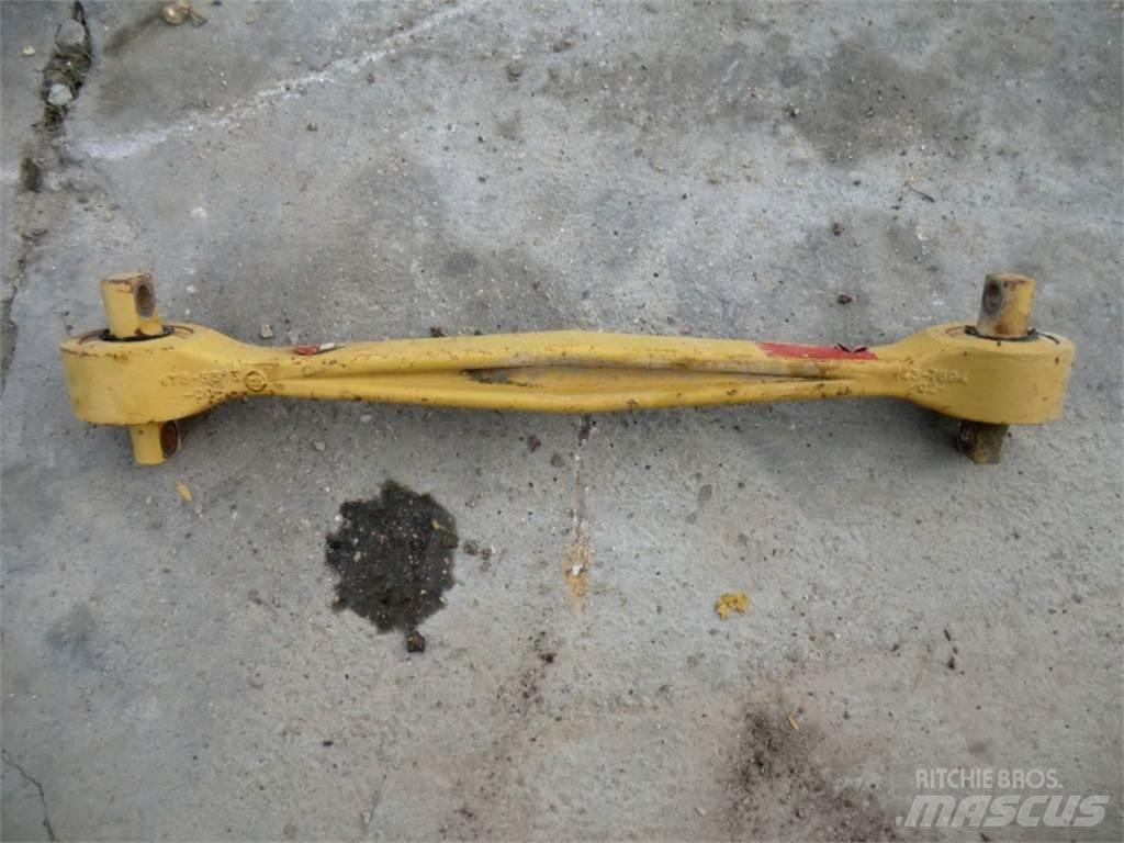 CAT 735 Rastos, correntes e material rodante