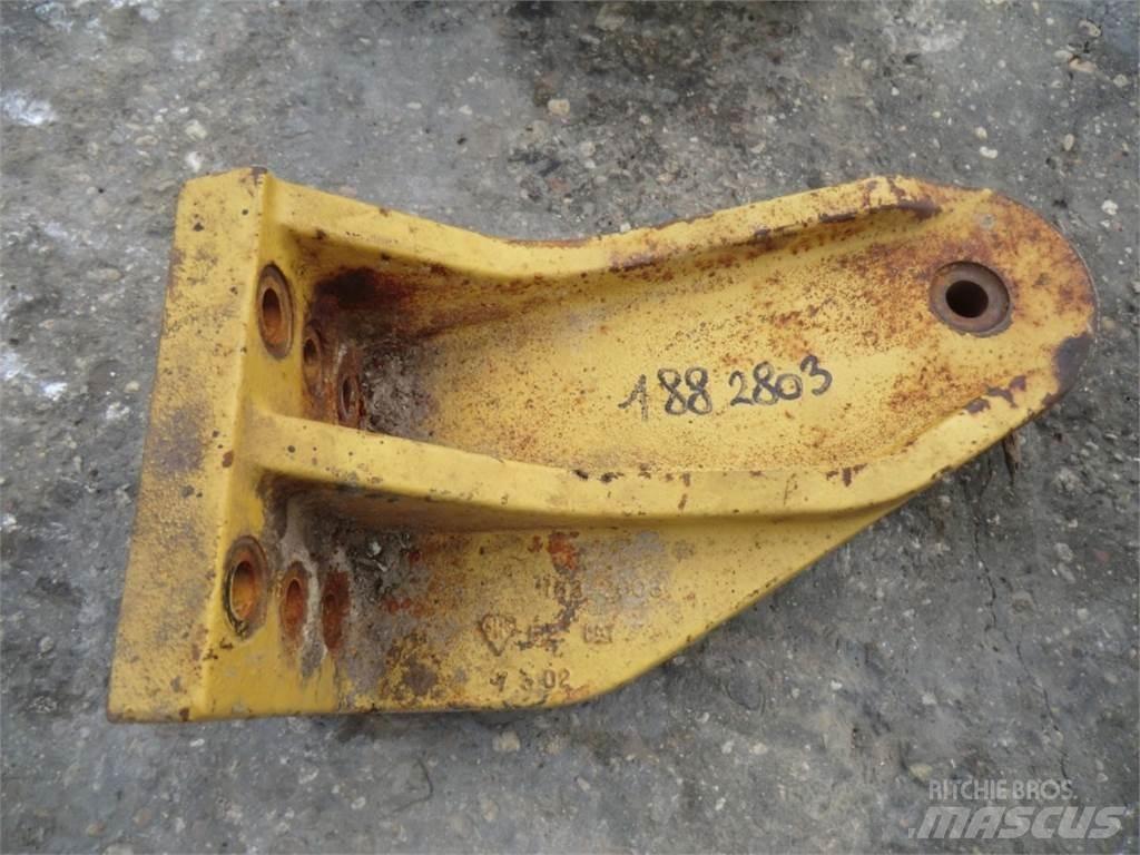 CAT 735 Chassis e suspensões