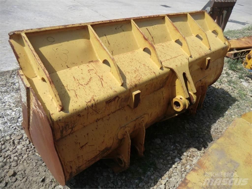 CAT 943 Construção - Outros
