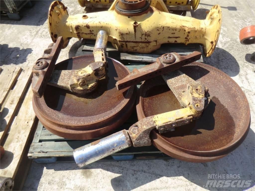 CAT 953C Rastos, correntes e material rodante