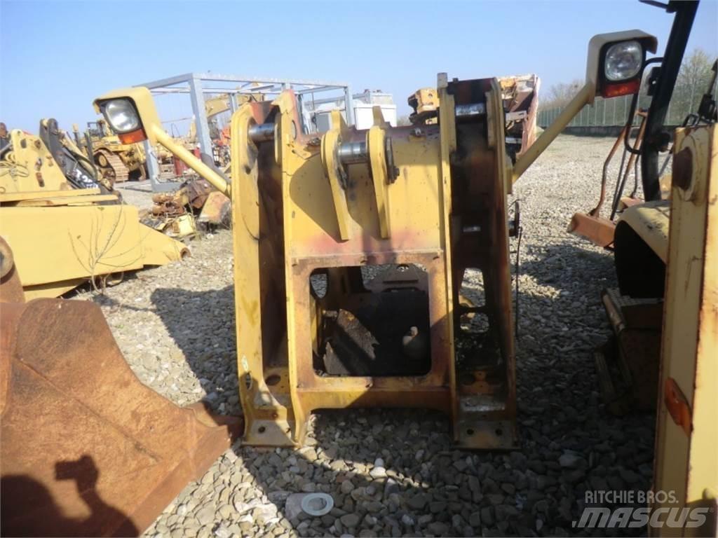 CAT 962H Chassis e suspensões