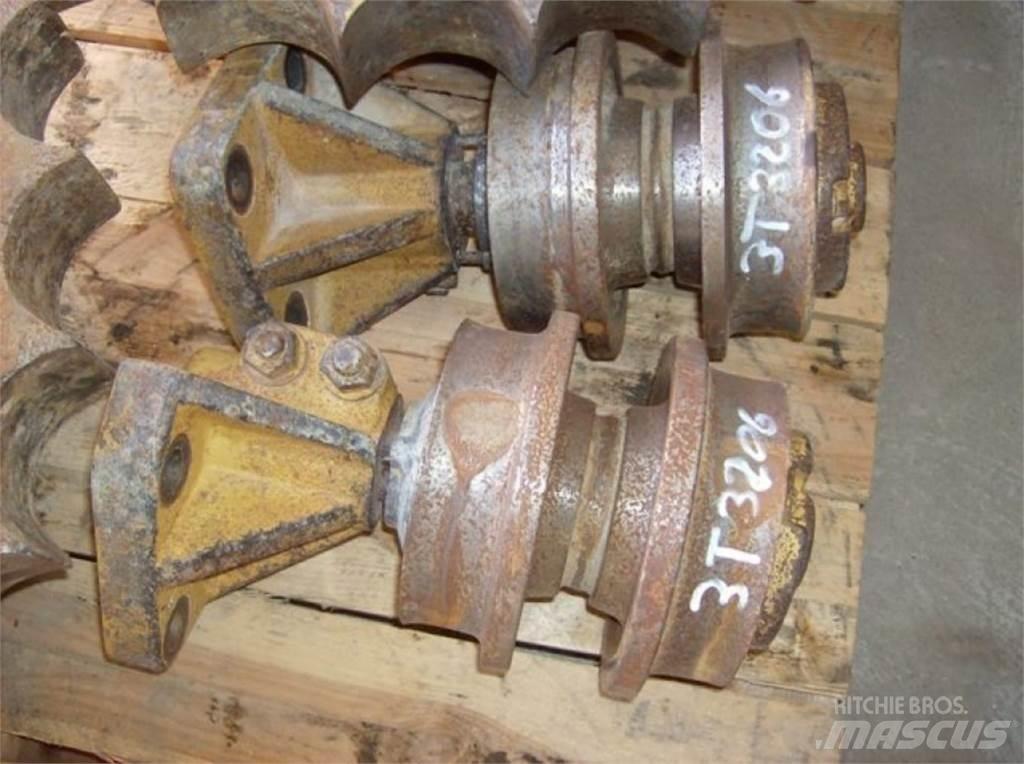 CAT 963 Rastos, correntes e material rodante