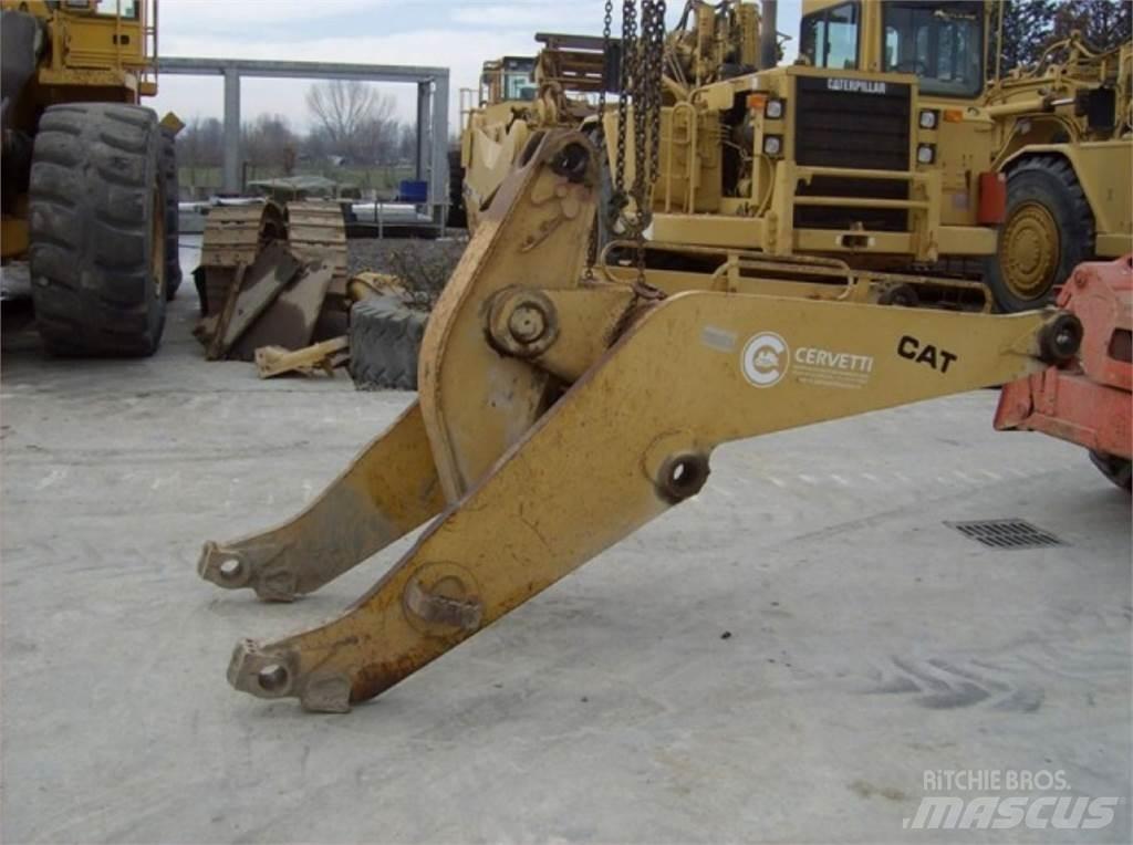 CAT 963 Chassis e suspensões