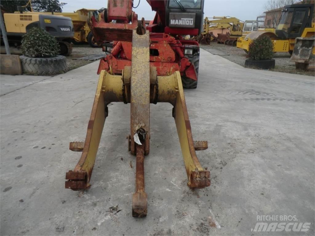 CAT 963C Chassis e suspensões