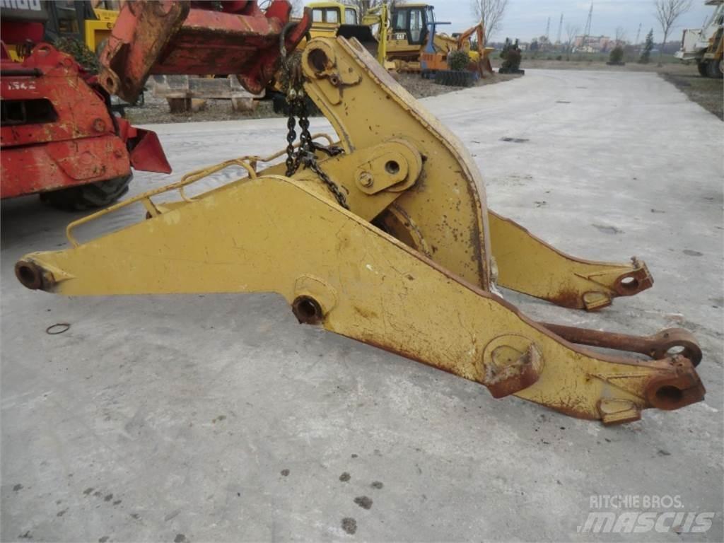 CAT 963C Chassis e suspensões