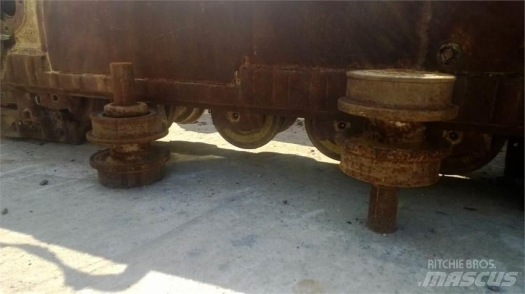 CAT 963C Rastos, correntes e material rodante