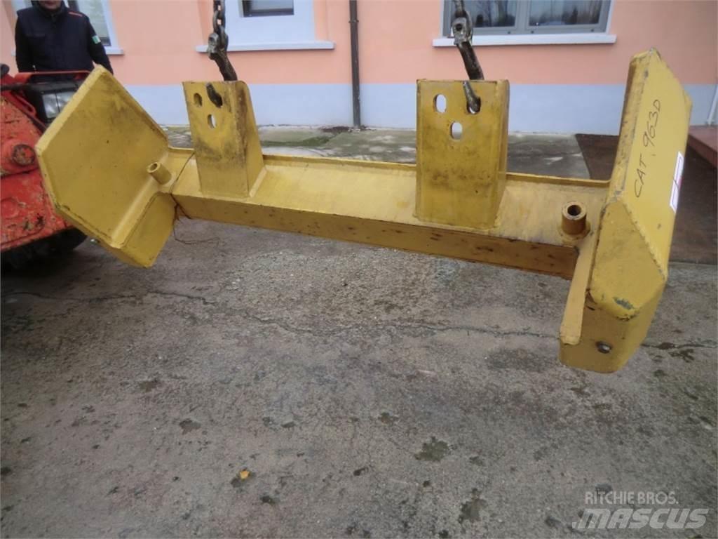 CAT 963D Chassis e suspensões