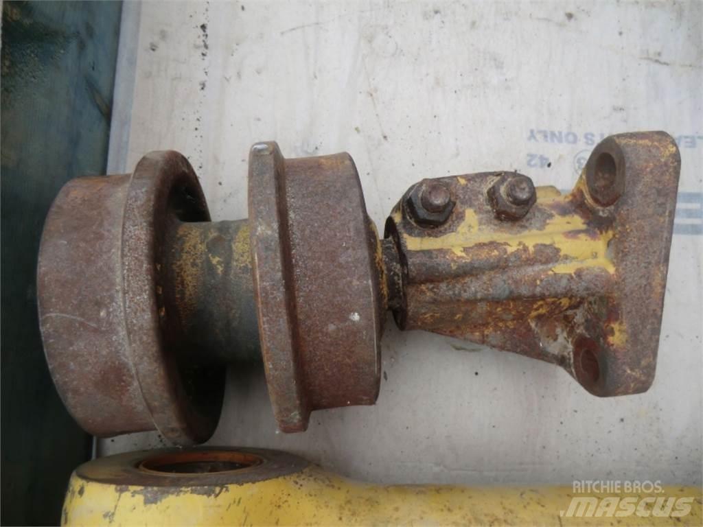CAT 963D Rastos, correntes e material rodante