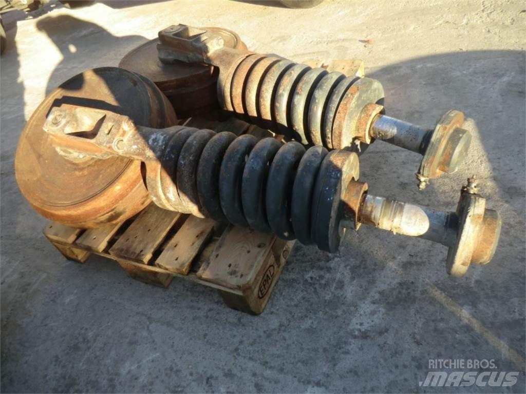 CAT 988F Chassis e suspensões
