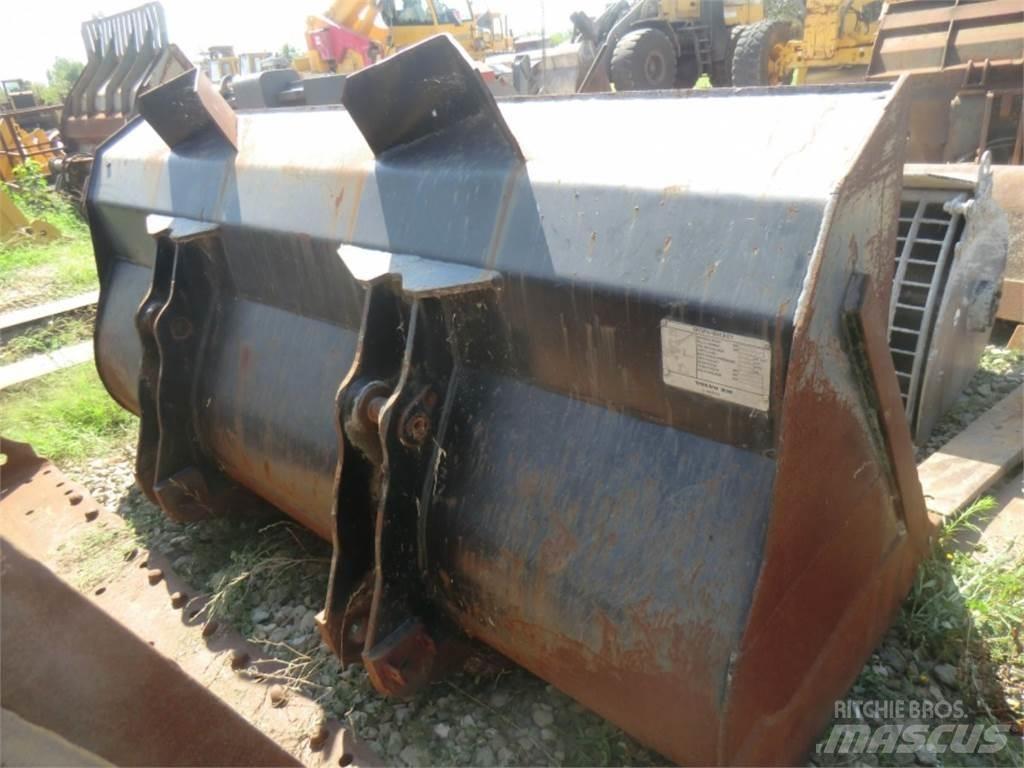 CAT 988G Chassis e suspensões