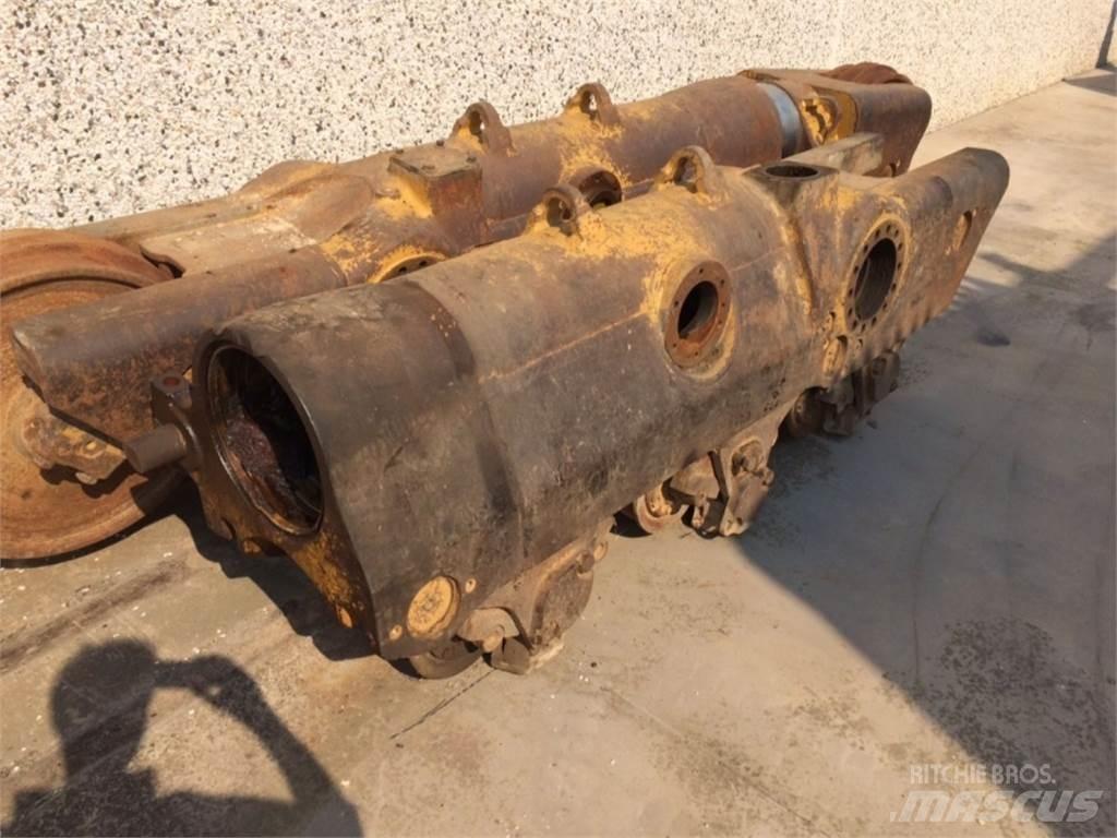 CAT  D8L Rastos, correntes e material rodante