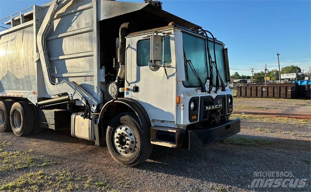 Mack 600 Camiões de lixo