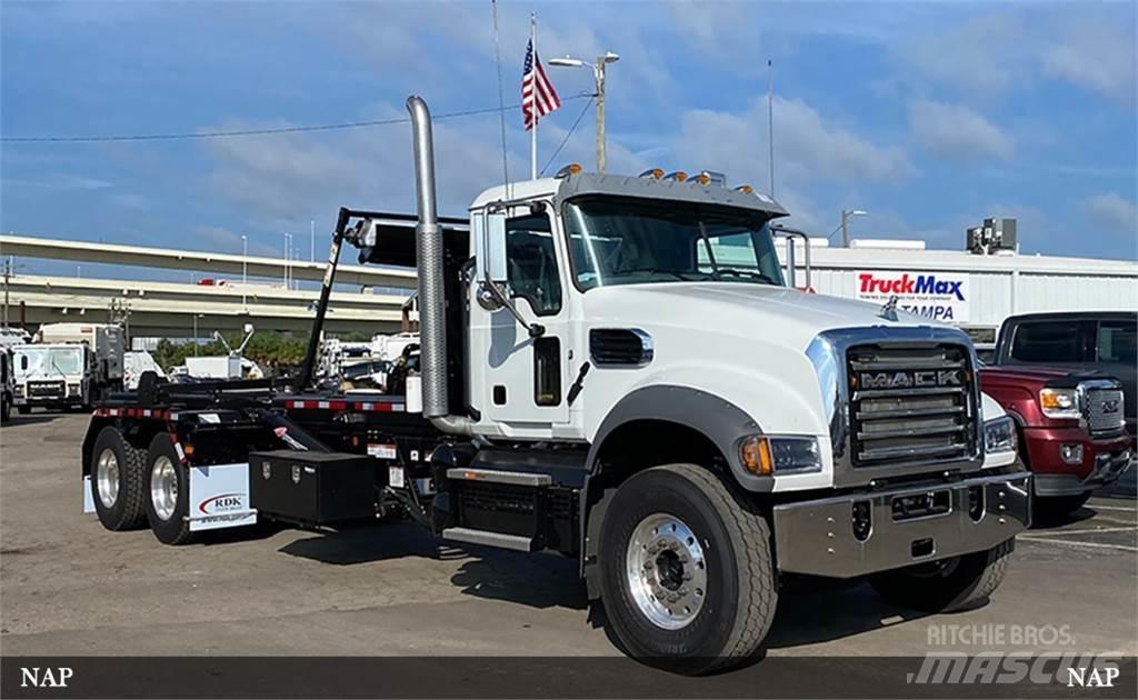 Mack Granite Camiões caixa desmontável com elevador de cabo