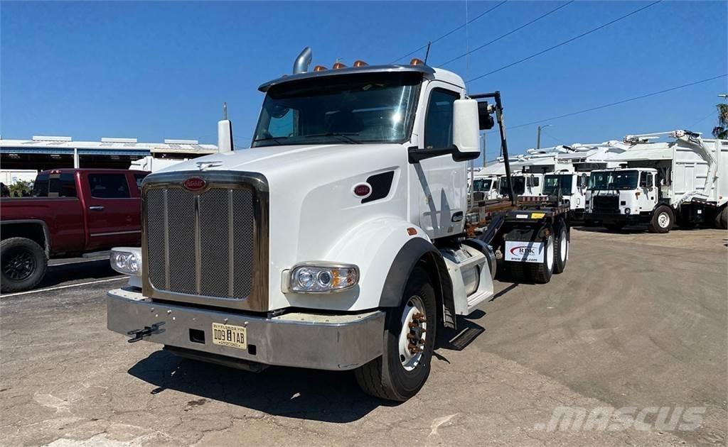 Peterbilt 567 Camiões caixa desmontável com elevador de cabo