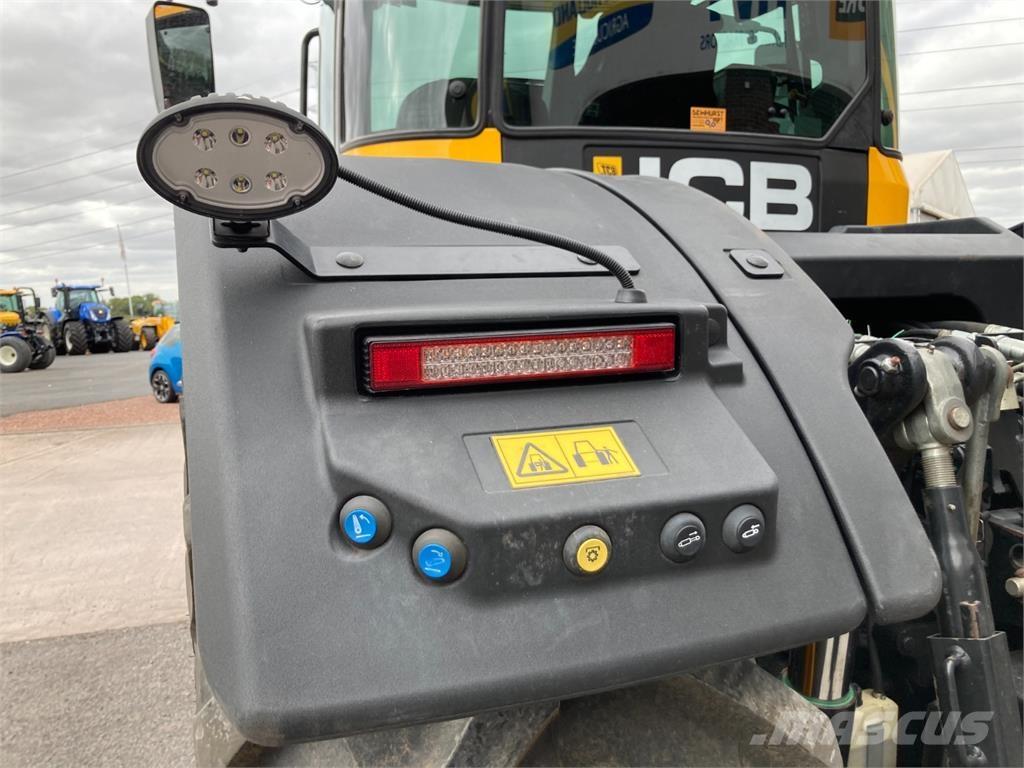 JCB 4220 Tratores Agrícolas usados