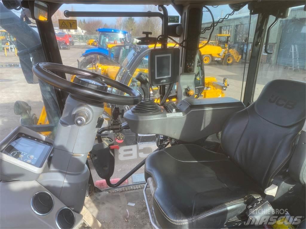 JCB 4220 Tratores Agrícolas usados