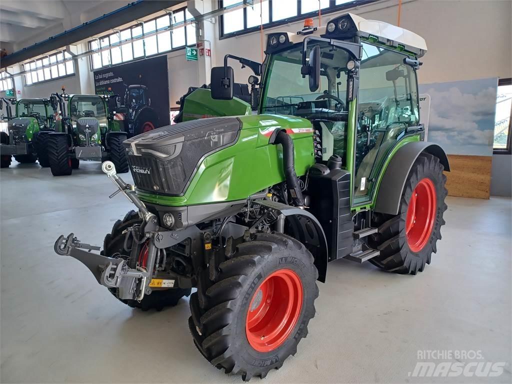Fendt 211F Tratores Agrícolas usados