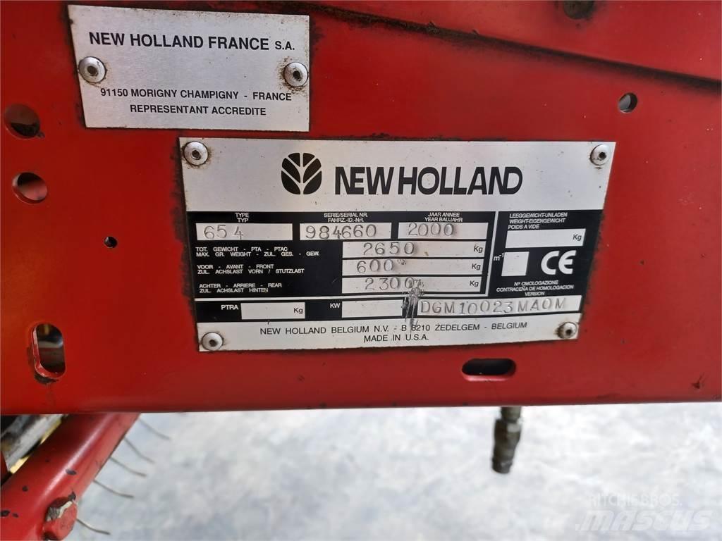 New Holland 658 Enfardadeira de rolos