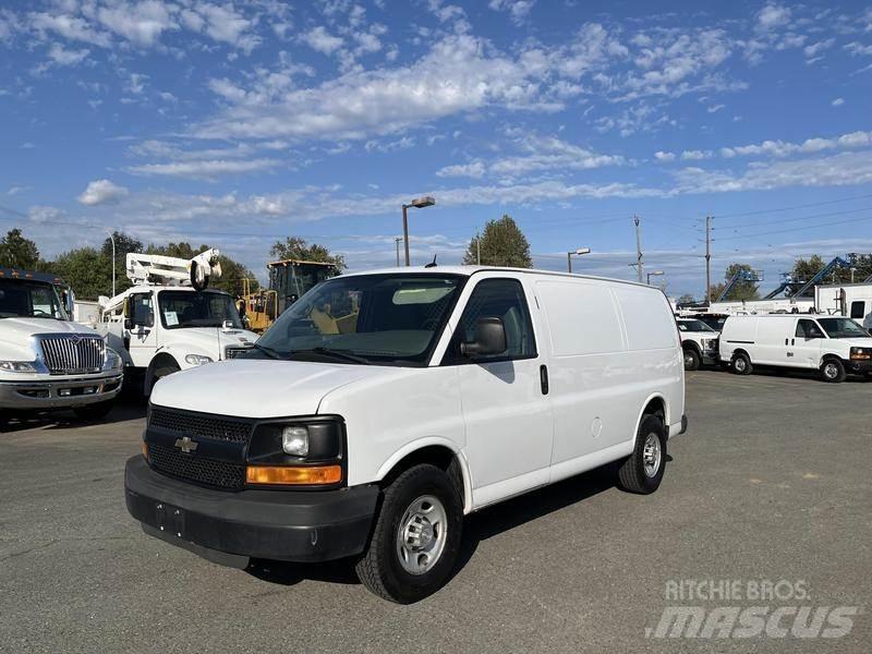 Chevrolet Express Carrinhas de caixa fechada