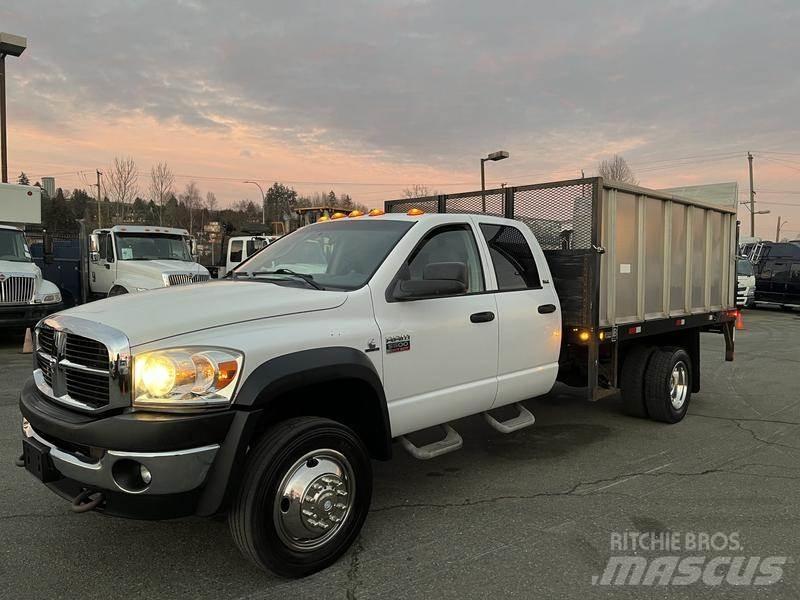 Dodge Ram 5500 Camiões estrado/caixa aberta