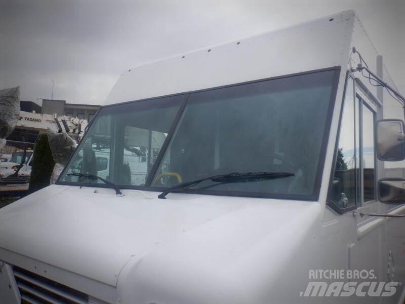 Ford E-450 Carrinhas de caixa fechada