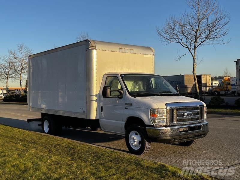 Ford Econoline Carrinhas de caixa fechada