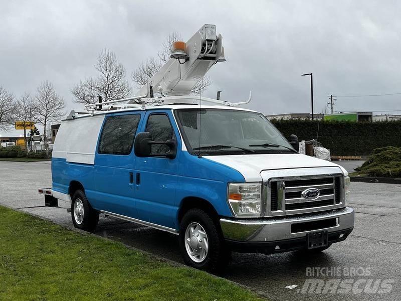 Ford Econoline Carrinhas de caixa fechada