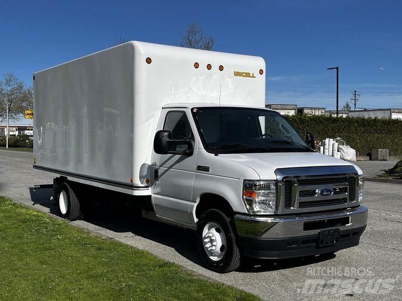 Ford Econoline Carrinhas de caixa fechada